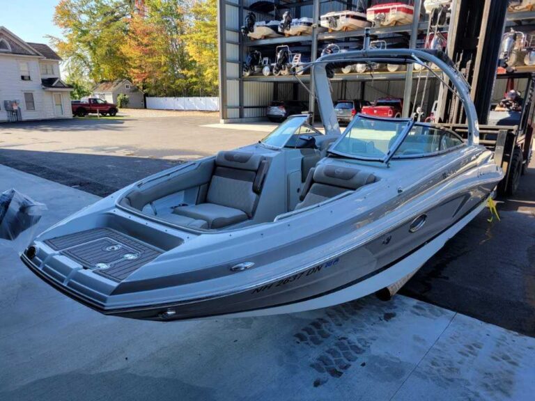 2023 Crownline E275 - Arch - JUST REDUCED!!! US-KIS88784F223 [photo 25]